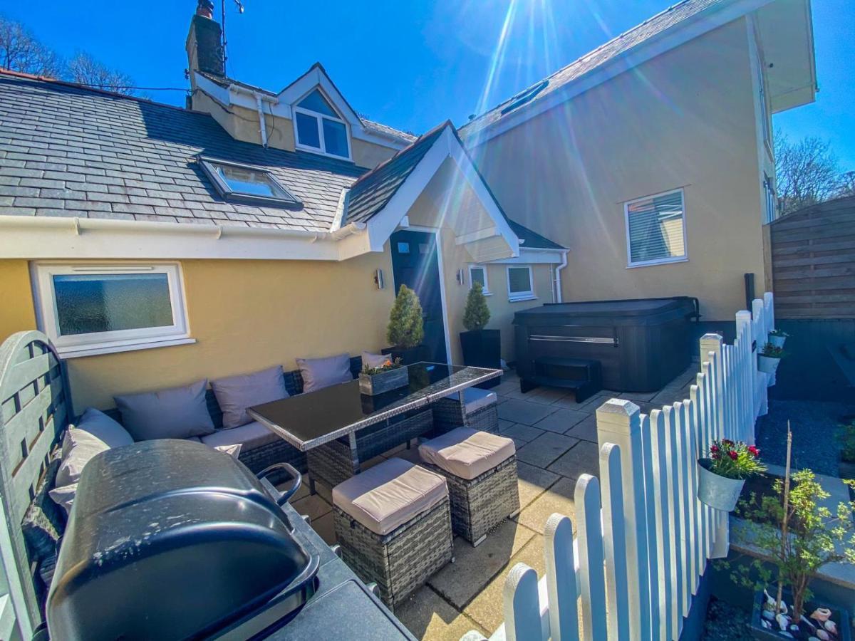 Semi Detached Cottage Snowdonia With Hot Tub Tal-y-Cafn Exterior foto